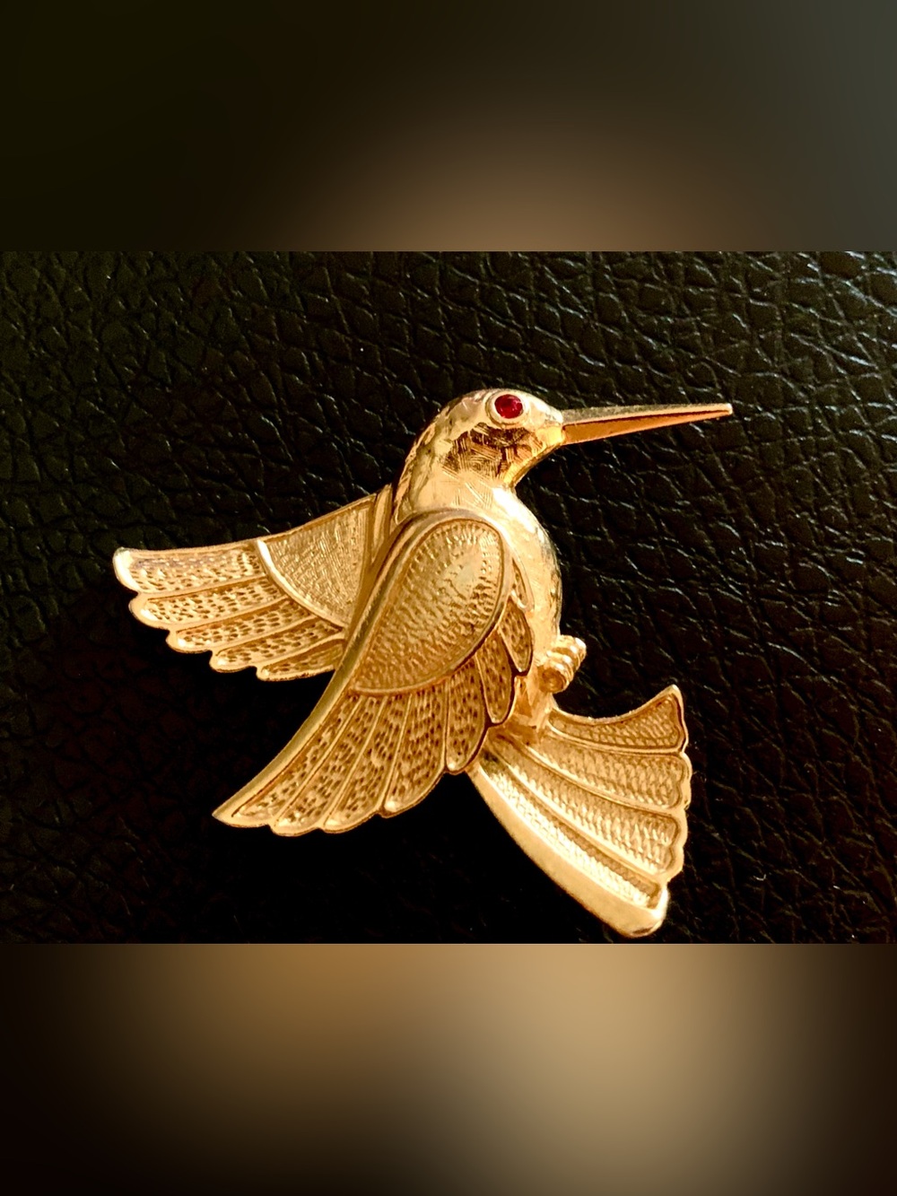 Avon Gold Hummingbird Brooch with Red Eye
